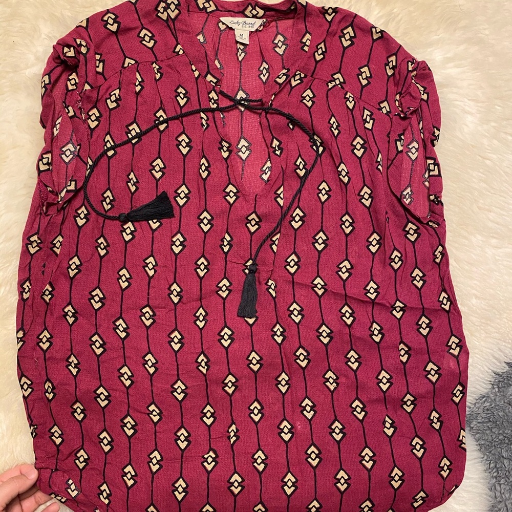 Sleeveless blouse